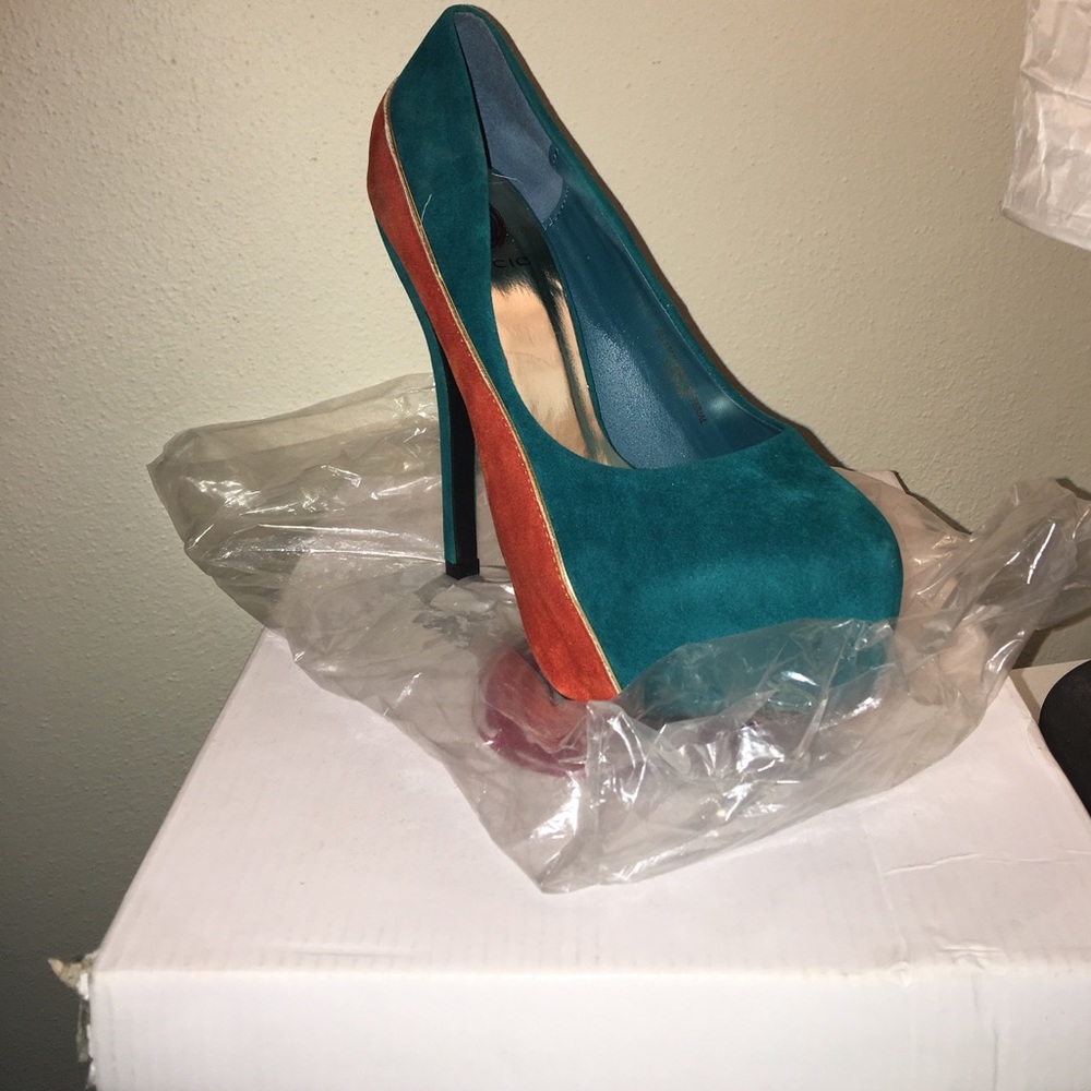 Women's heels